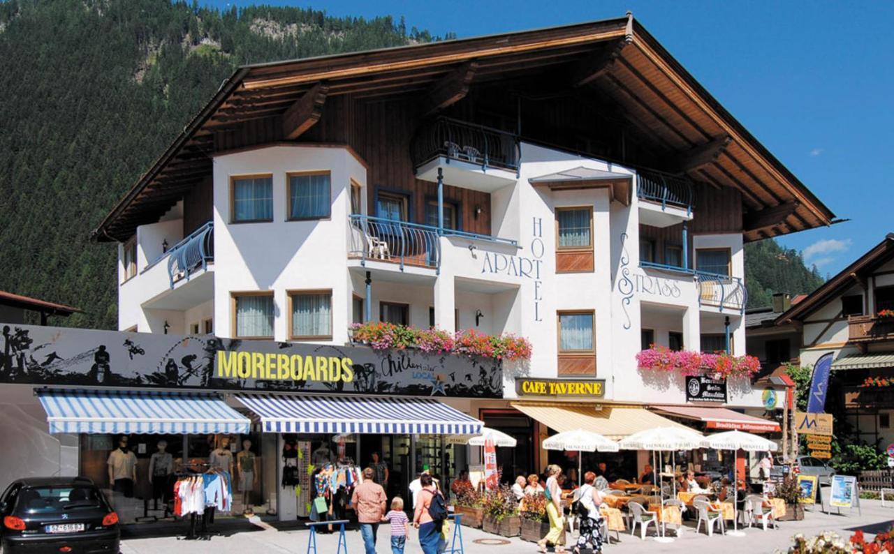 Heart Hotel Nordstern Mayrhofen Bagian luar foto
