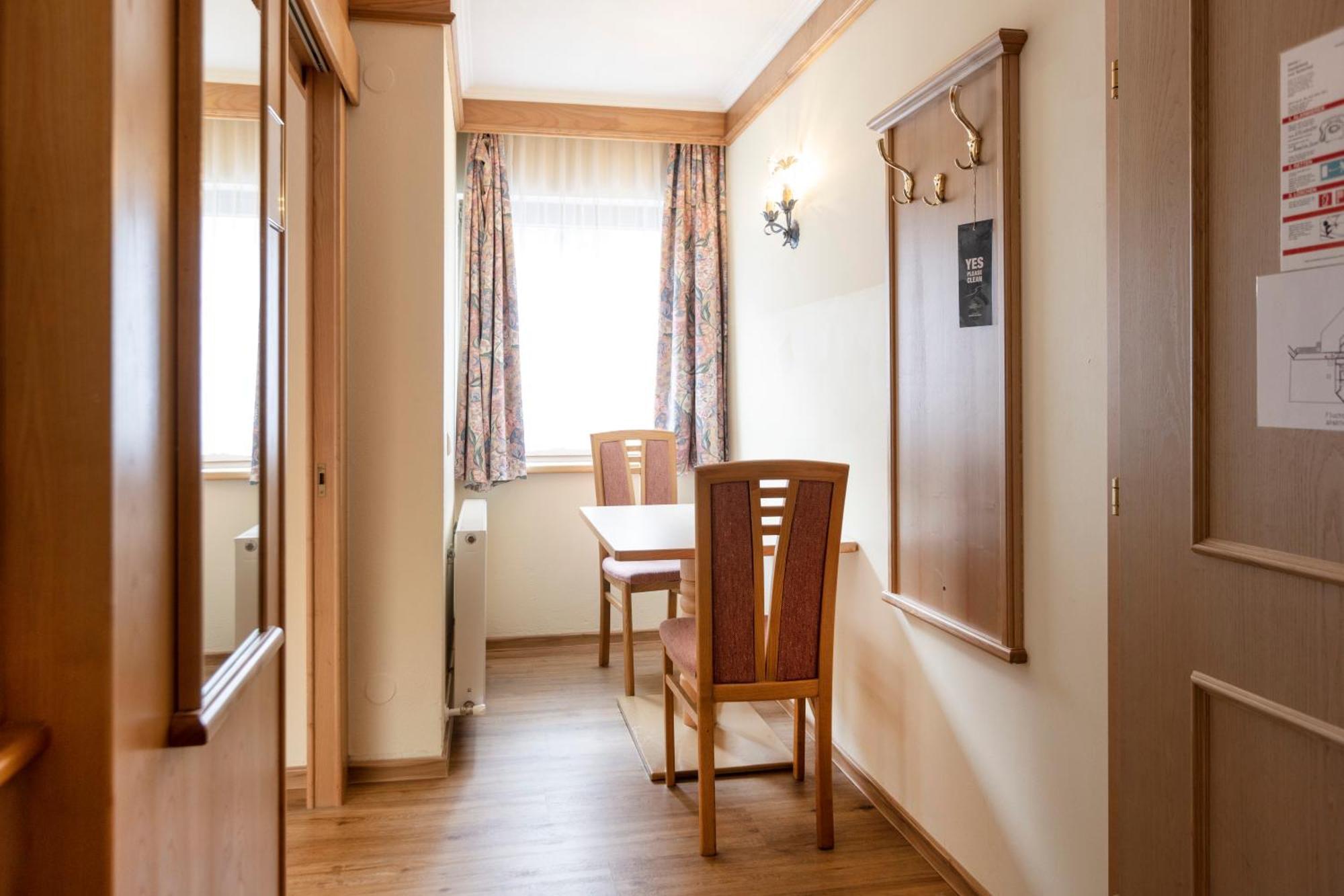 Heart Hotel Nordstern Mayrhofen Bagian luar foto