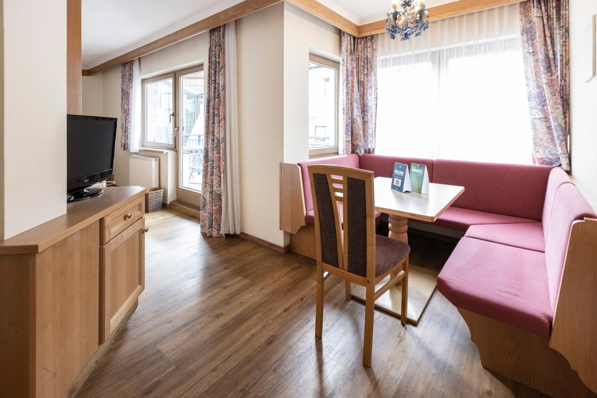 Heart Hotel Nordstern Mayrhofen Bagian luar foto