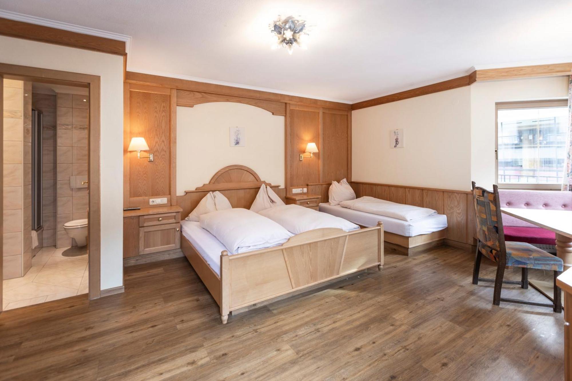 Heart Hotel Nordstern Mayrhofen Bagian luar foto